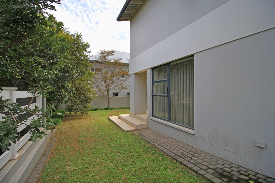 3 Bedroom Property for Sale in Waterfall Country Village Gauteng
