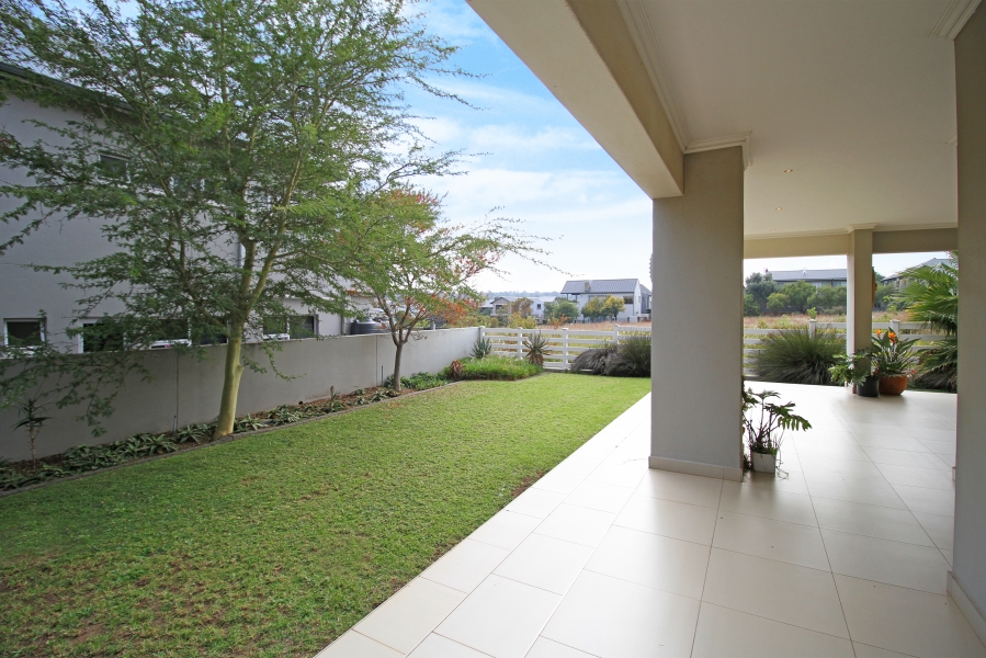 3 Bedroom Property for Sale in Waterfall Country Village Gauteng