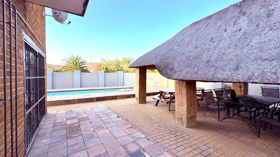 5 Bedroom Property for Sale in Ferryvale Gauteng