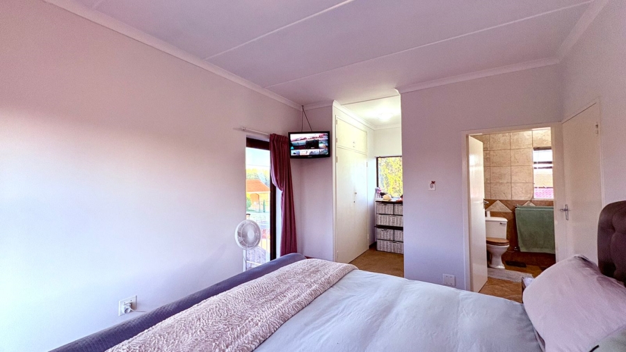 5 Bedroom Property for Sale in Ferryvale Gauteng