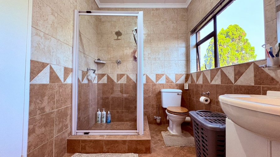 5 Bedroom Property for Sale in Ferryvale Gauteng