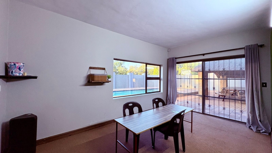 5 Bedroom Property for Sale in Ferryvale Gauteng