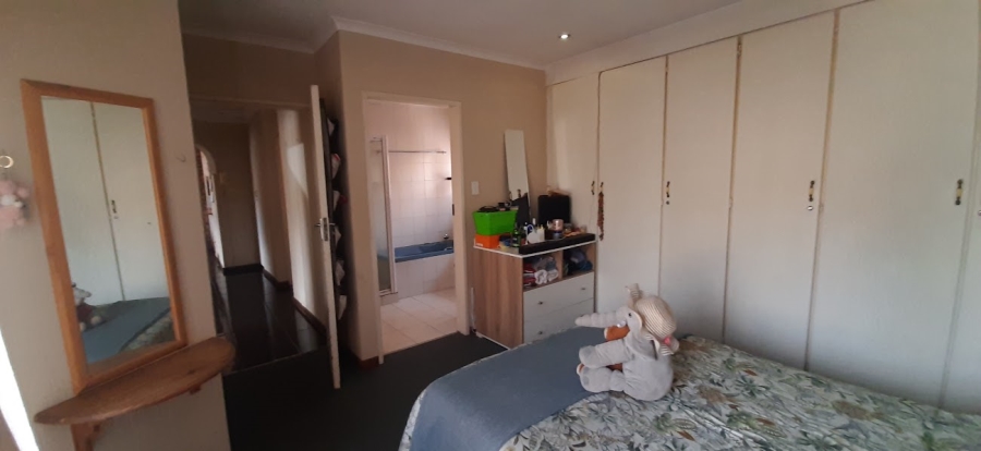3 Bedroom Property for Sale in Edleen Gauteng