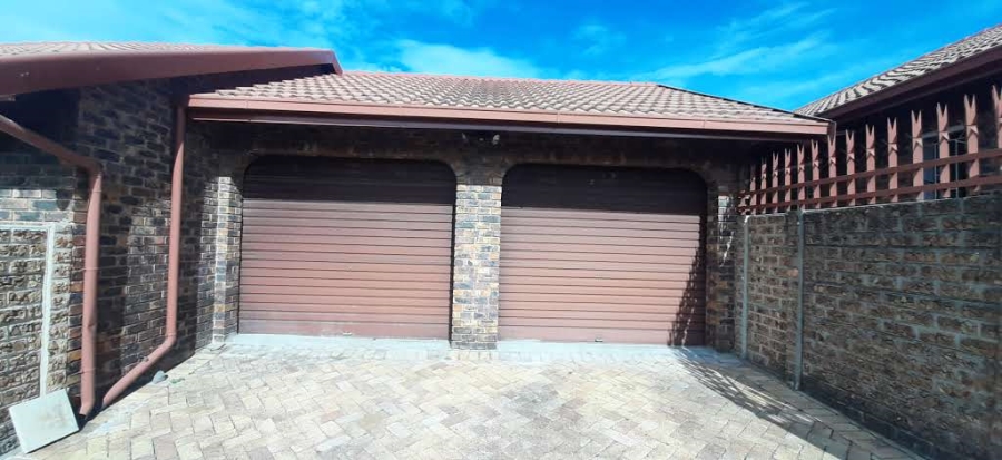 3 Bedroom Property for Sale in Edleen Gauteng