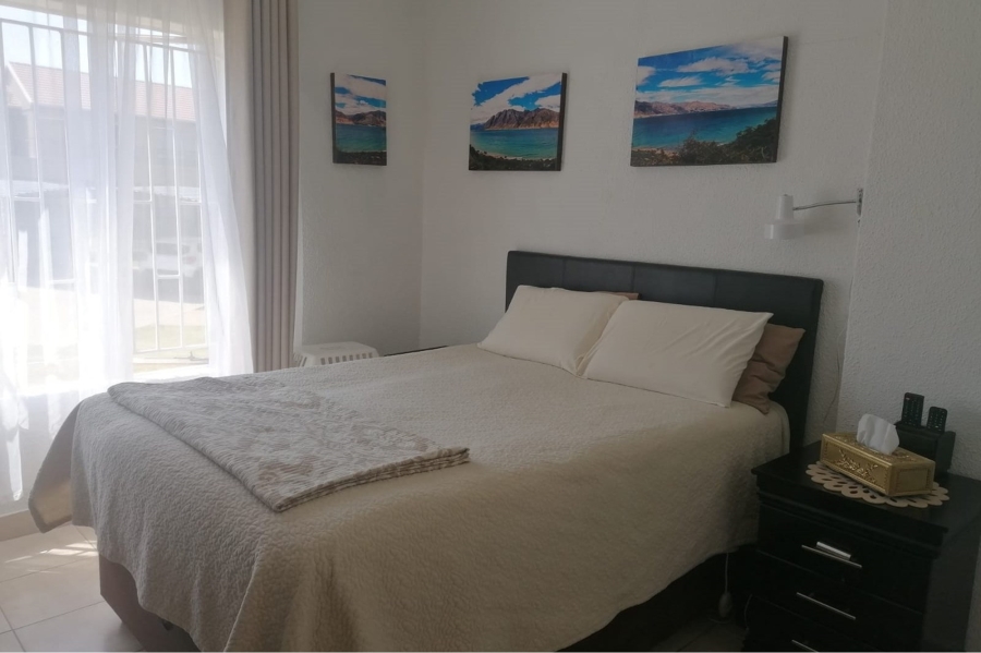 1 Bedroom Property for Sale in Willowbrook Gauteng