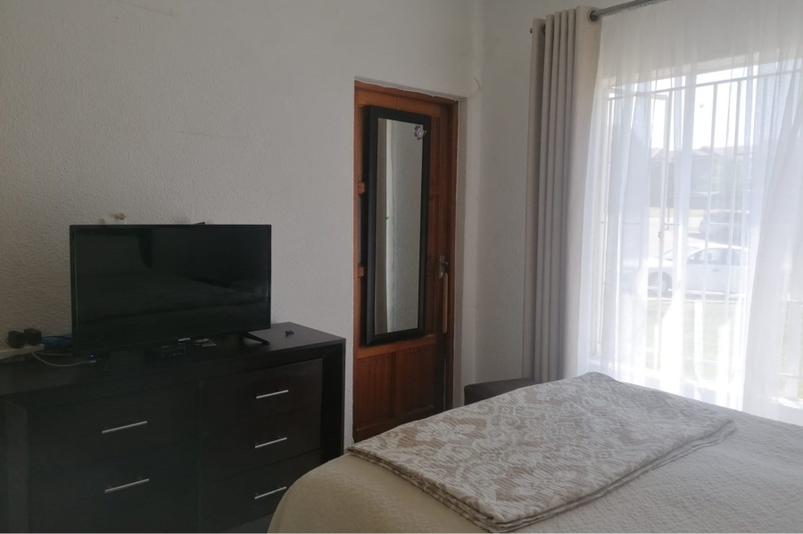 1 Bedroom Property for Sale in Willowbrook Gauteng