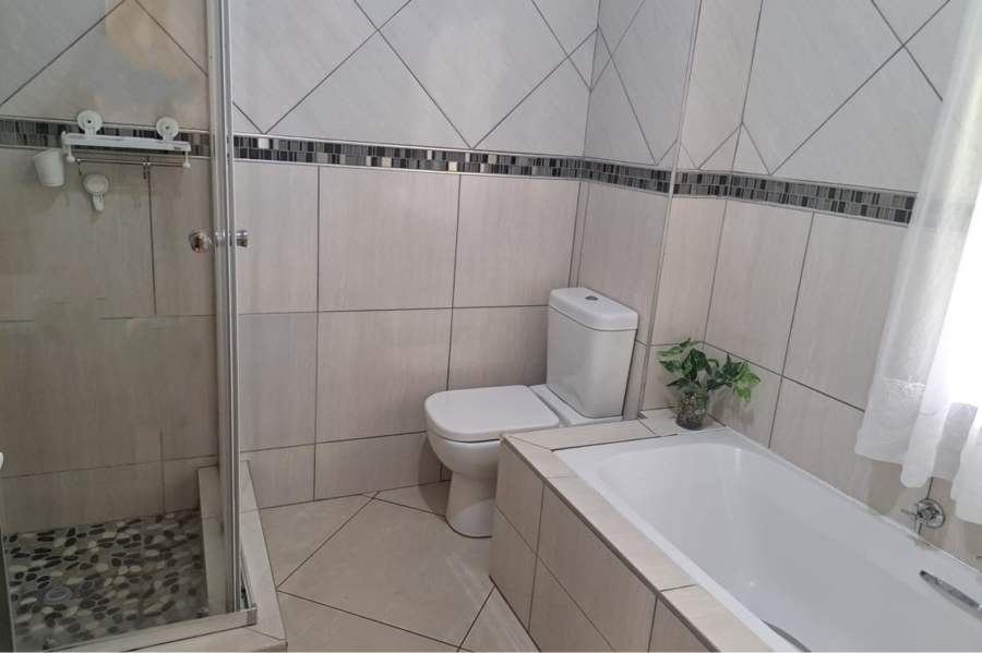 1 Bedroom Property for Sale in Willowbrook Gauteng