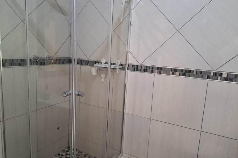 1 Bedroom Property for Sale in Willowbrook Gauteng