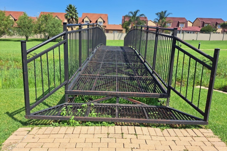 1 Bedroom Property for Sale in Willowbrook Gauteng
