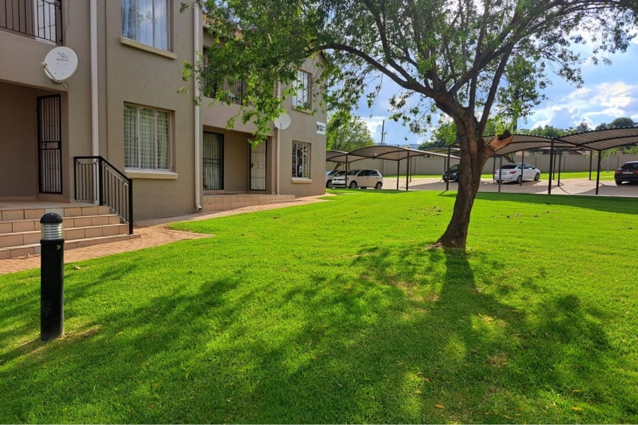 1 Bedroom Property for Sale in Willowbrook Gauteng