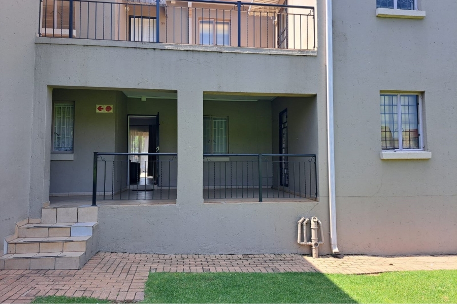 1 Bedroom Property for Sale in Willowbrook Gauteng