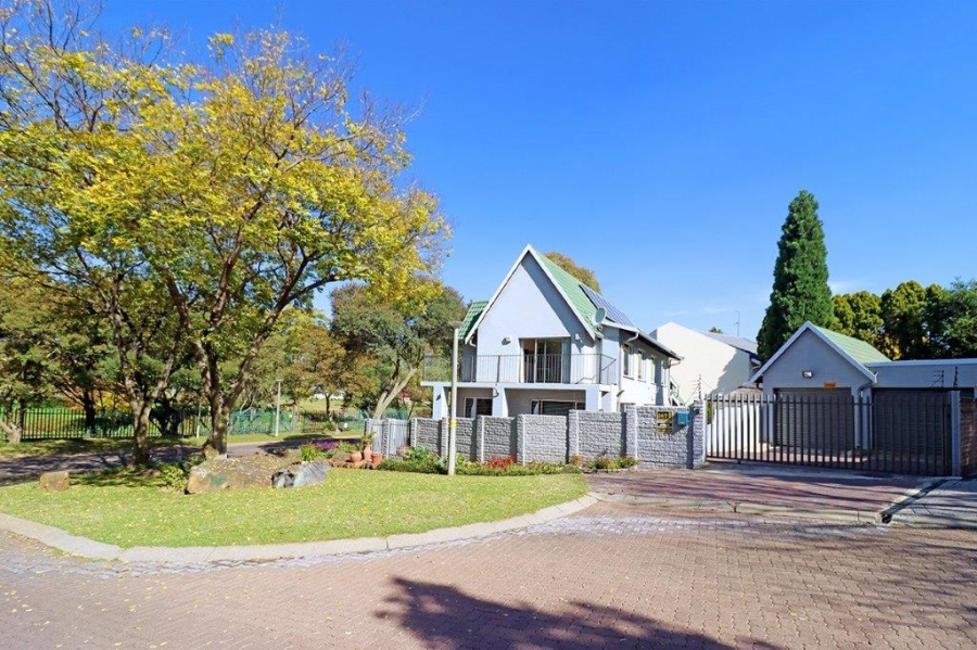 3 Bedroom Property for Sale in Marais Steyn Park Gauteng