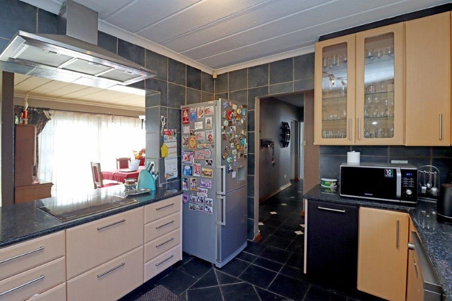 3 Bedroom Property for Sale in Marais Steyn Park Gauteng