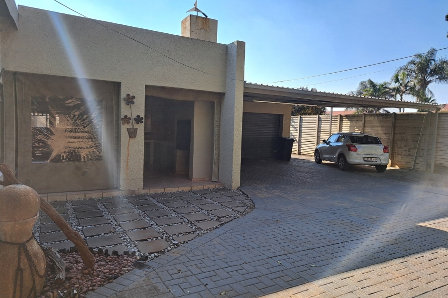 4 Bedroom Property for Sale in Witfield Gauteng