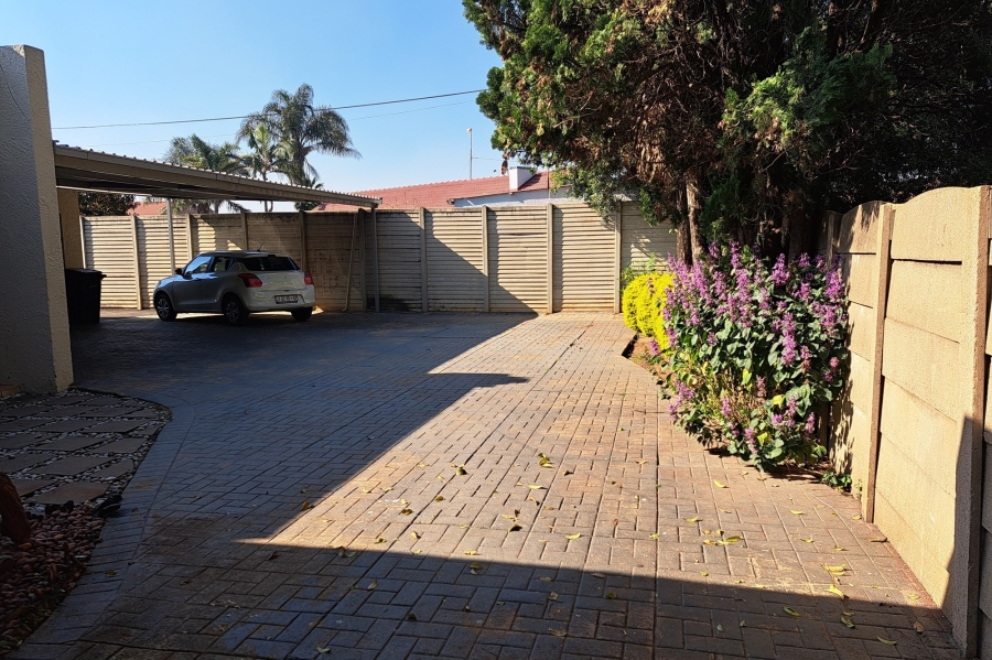 4 Bedroom Property for Sale in Witfield Gauteng