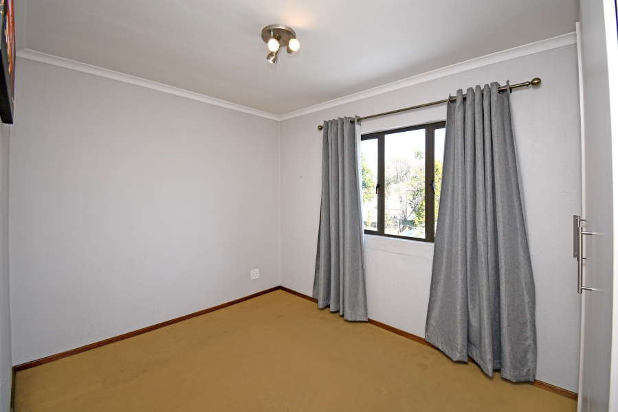 To Let 2 Bedroom Property for Rent in Morningside Gauteng
