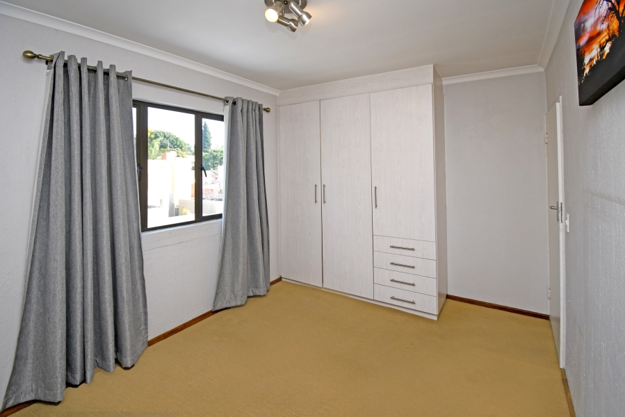 To Let 2 Bedroom Property for Rent in Morningside Gauteng
