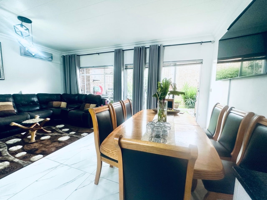 3 Bedroom Property for Sale in Brackendowns Gauteng