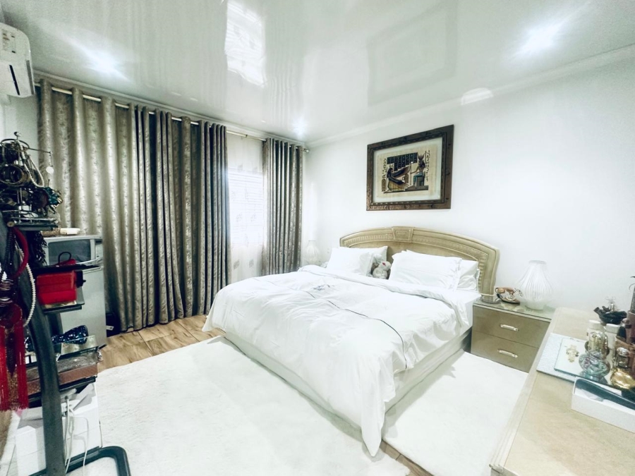 3 Bedroom Property for Sale in Brackendowns Gauteng