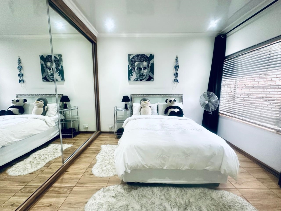 3 Bedroom Property for Sale in Brackendowns Gauteng