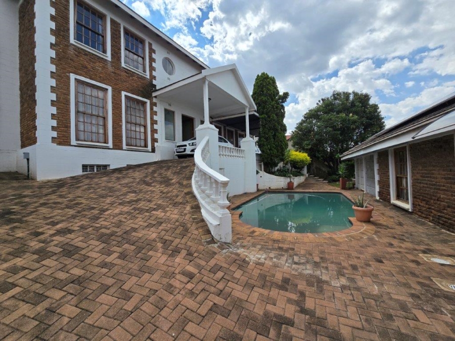 4 Bedroom Property for Sale in Glenvista Gauteng