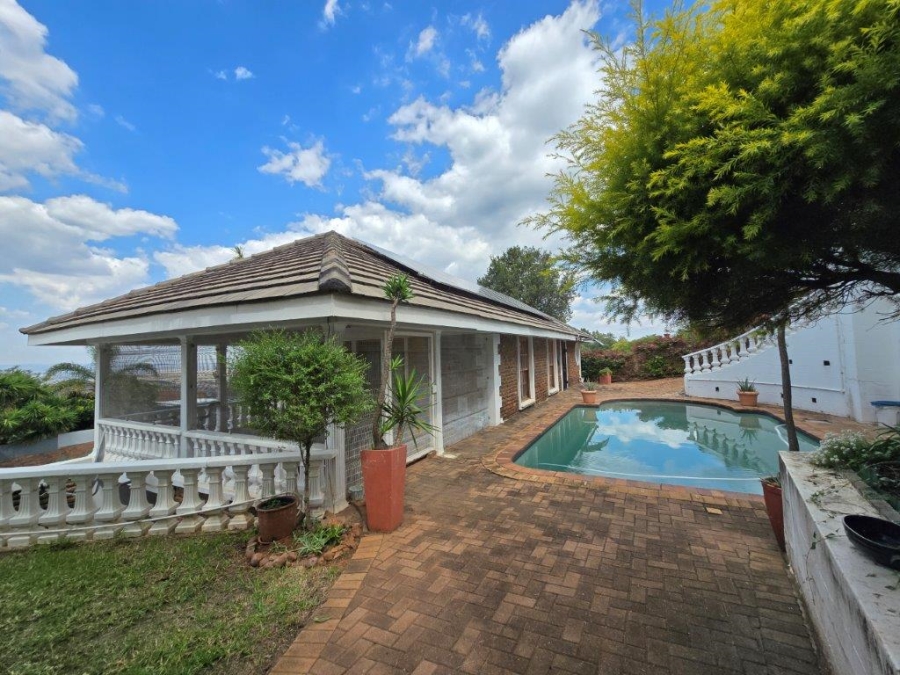 4 Bedroom Property for Sale in Glenvista Gauteng