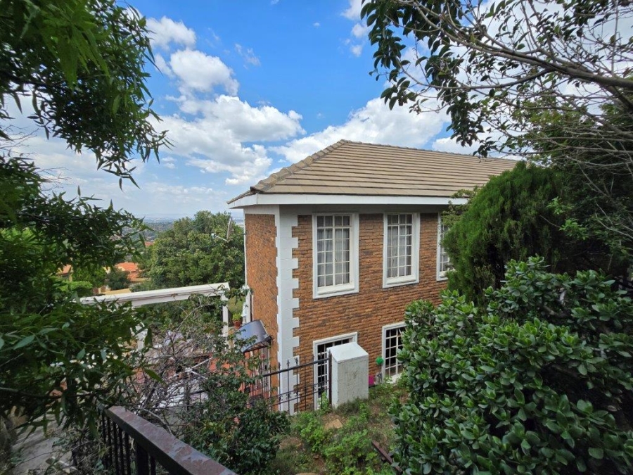 4 Bedroom Property for Sale in Glenvista Gauteng