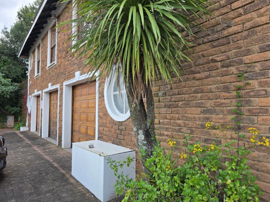 4 Bedroom Property for Sale in Glenvista Gauteng