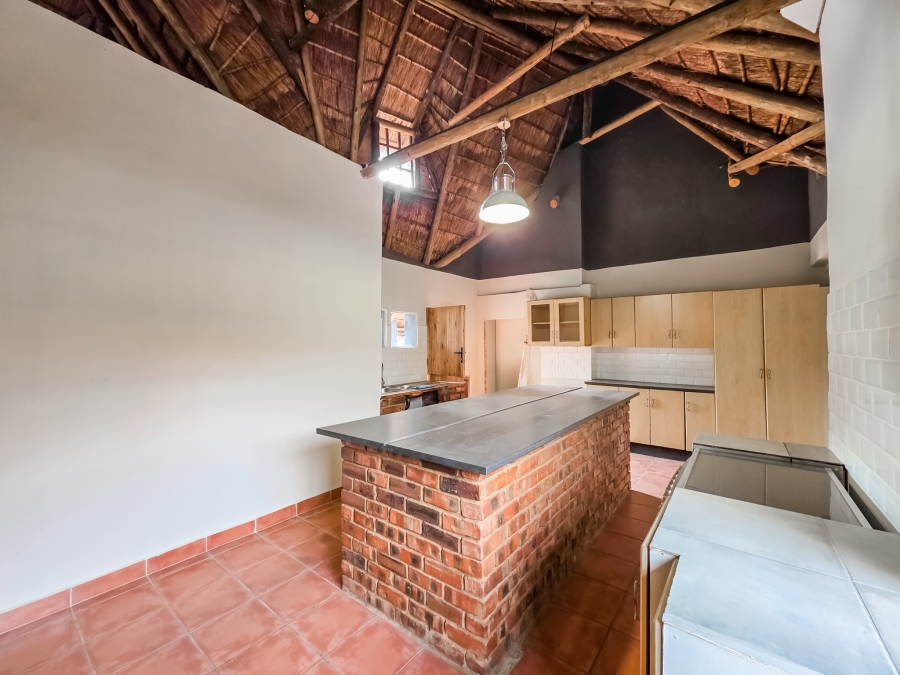 7 Bedroom Property for Sale in Rietfontein Gauteng