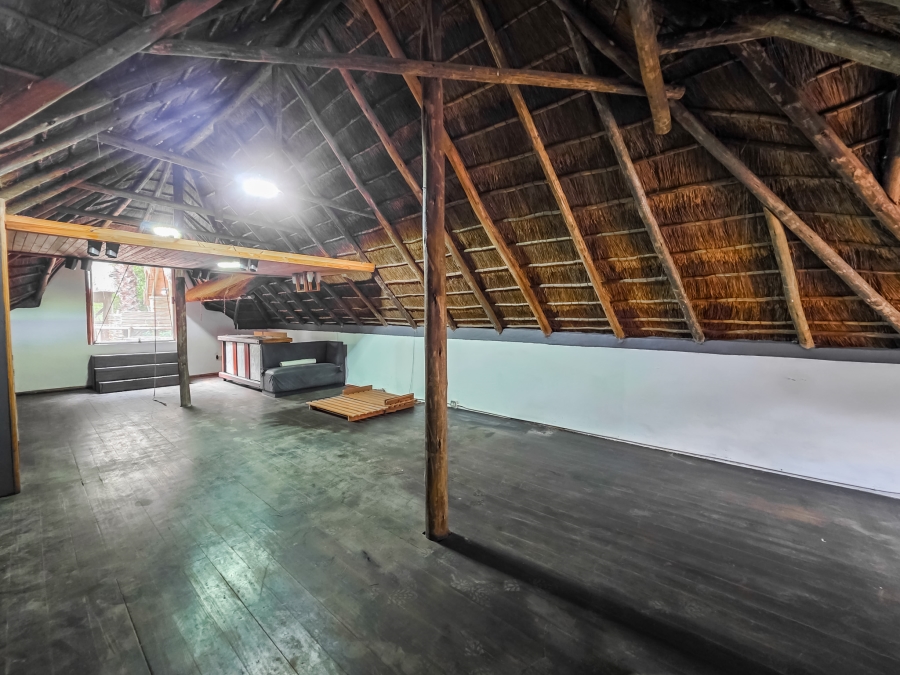 7 Bedroom Property for Sale in Rietfontein Gauteng