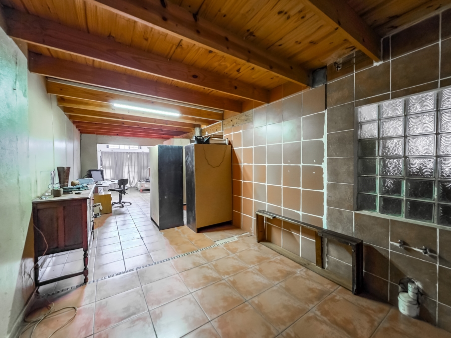7 Bedroom Property for Sale in Rietfontein Gauteng