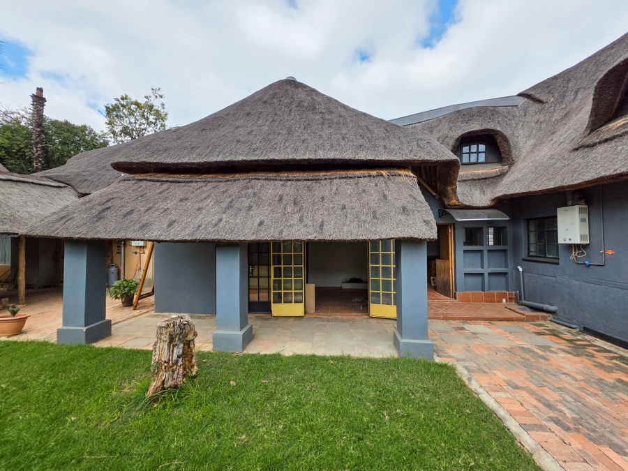 7 Bedroom Property for Sale in Rietfontein Gauteng