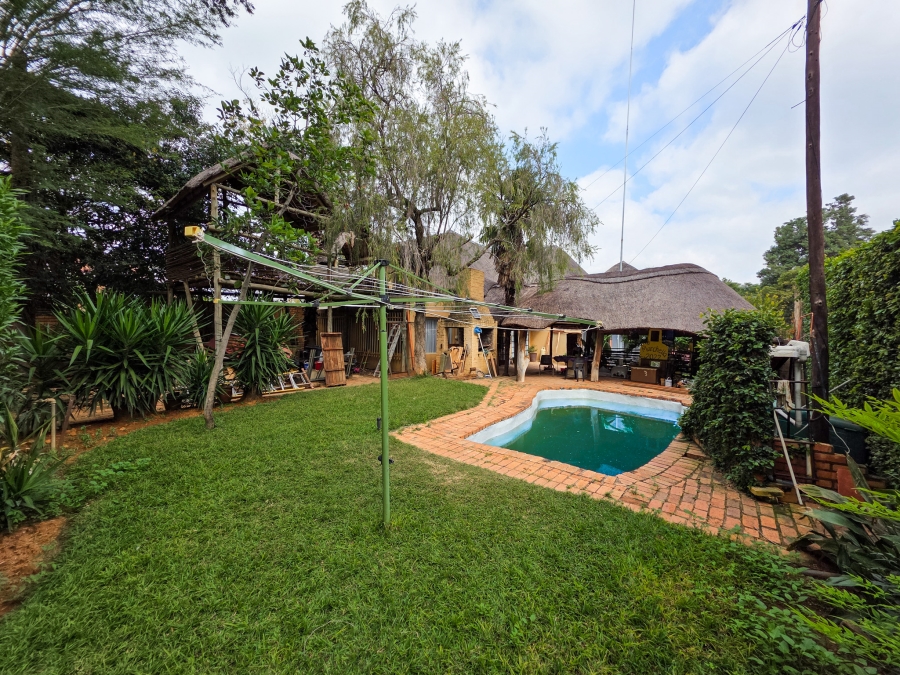 7 Bedroom Property for Sale in Rietfontein Gauteng