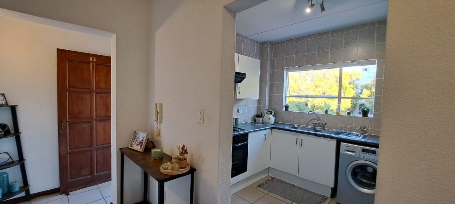 To Let 2 Bedroom Property for Rent in Morningside Gauteng