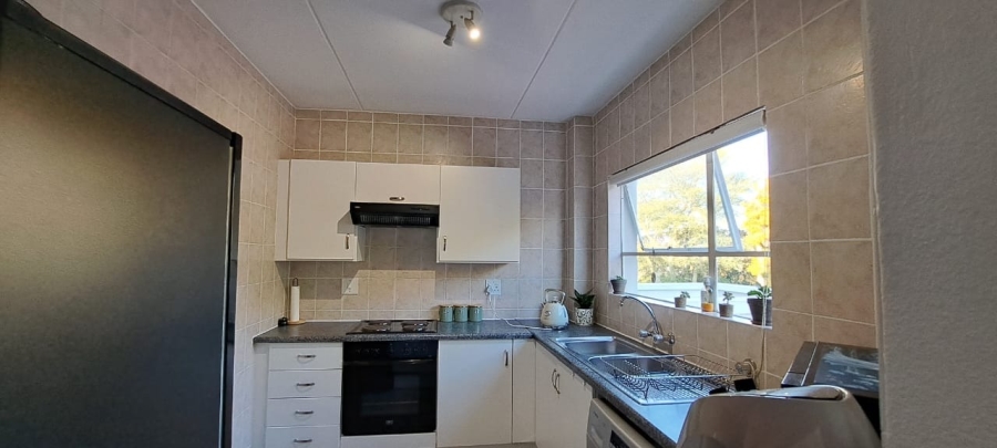 To Let 2 Bedroom Property for Rent in Morningside Gauteng