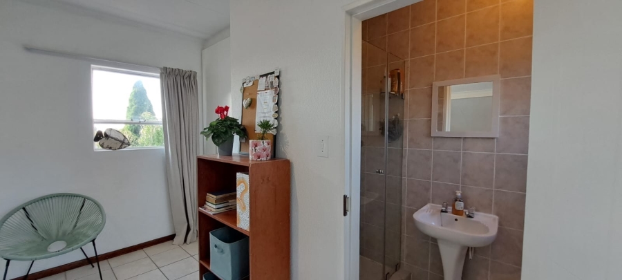 To Let 2 Bedroom Property for Rent in Morningside Gauteng