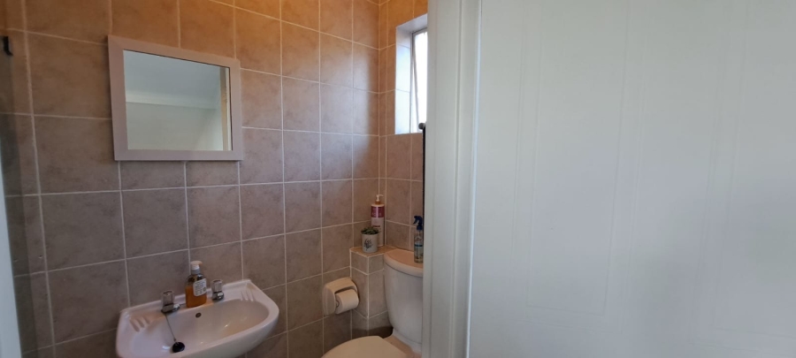 To Let 2 Bedroom Property for Rent in Morningside Gauteng