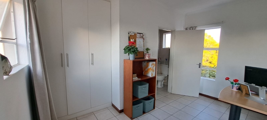 To Let 2 Bedroom Property for Rent in Morningside Gauteng