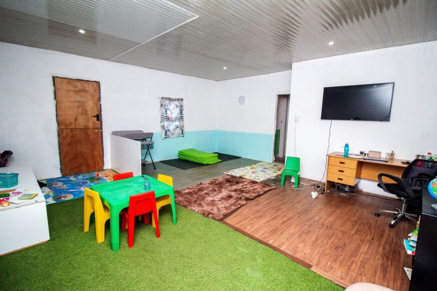 To Let 3 Bedroom Property for Rent in Wilro Park Gauteng
