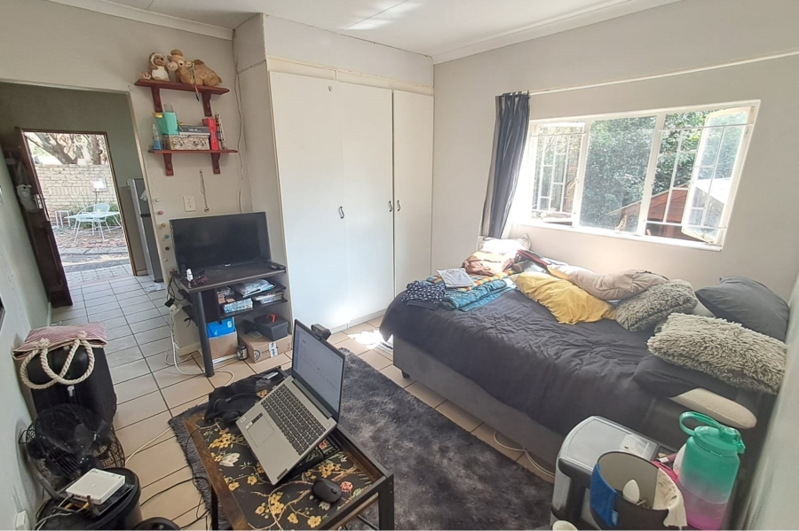 5 Bedroom Property for Sale in Wierda Park Gauteng