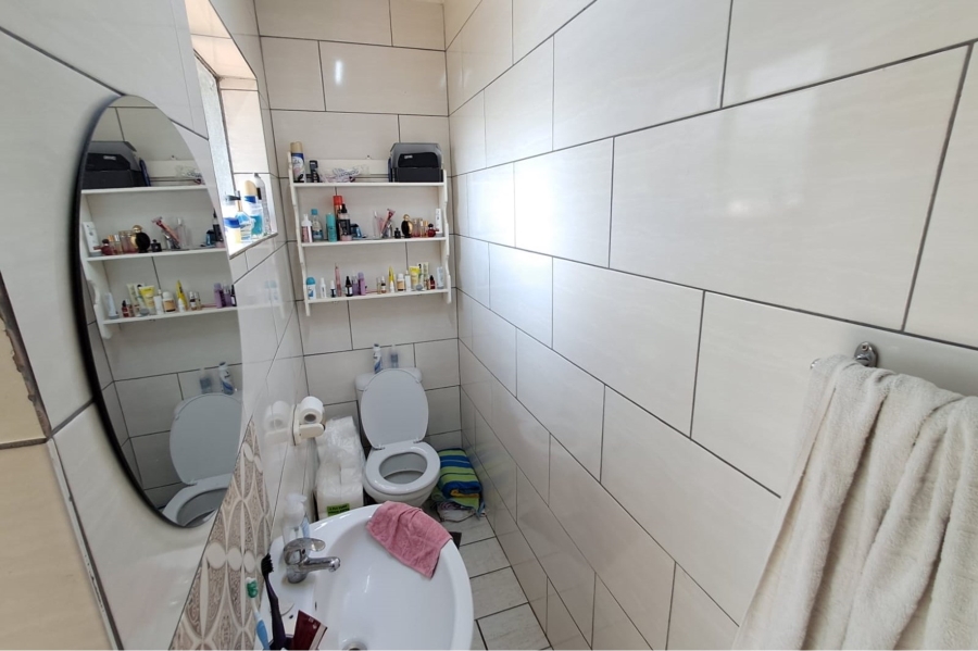 5 Bedroom Property for Sale in Wierda Park Gauteng
