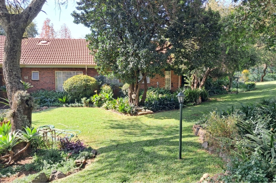 5 Bedroom Property for Sale in Wierda Park Gauteng