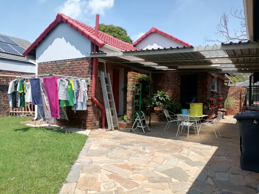 3 Bedroom Property for Sale in Theresa Park Gauteng