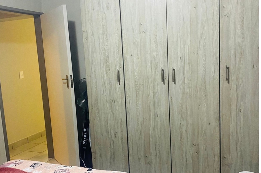2 Bedroom Property for Sale in Heuweloord Gauteng