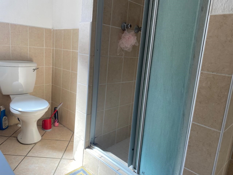 2 Bedroom Property for Sale in Halfway Gardens Gauteng