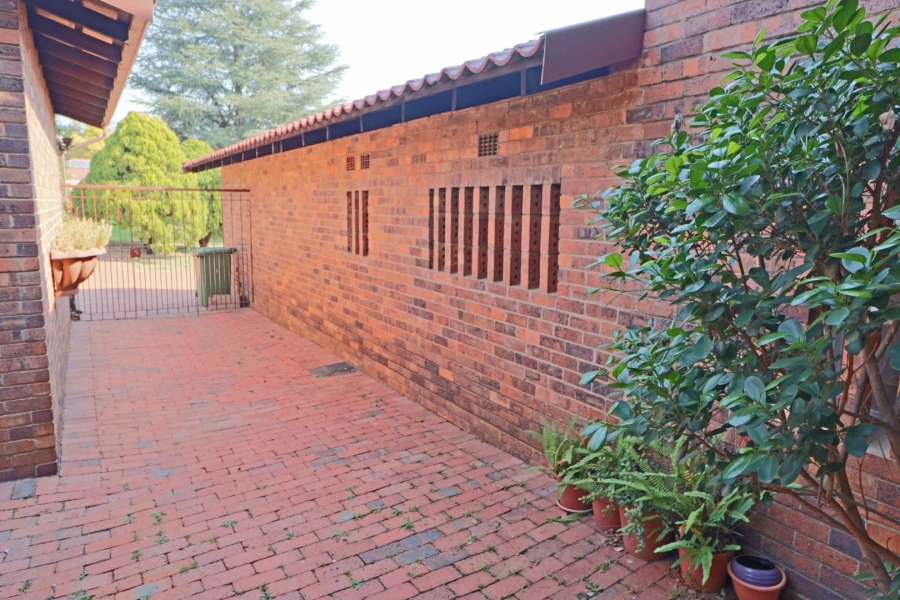 3 Bedroom Property for Sale in River Club Gauteng