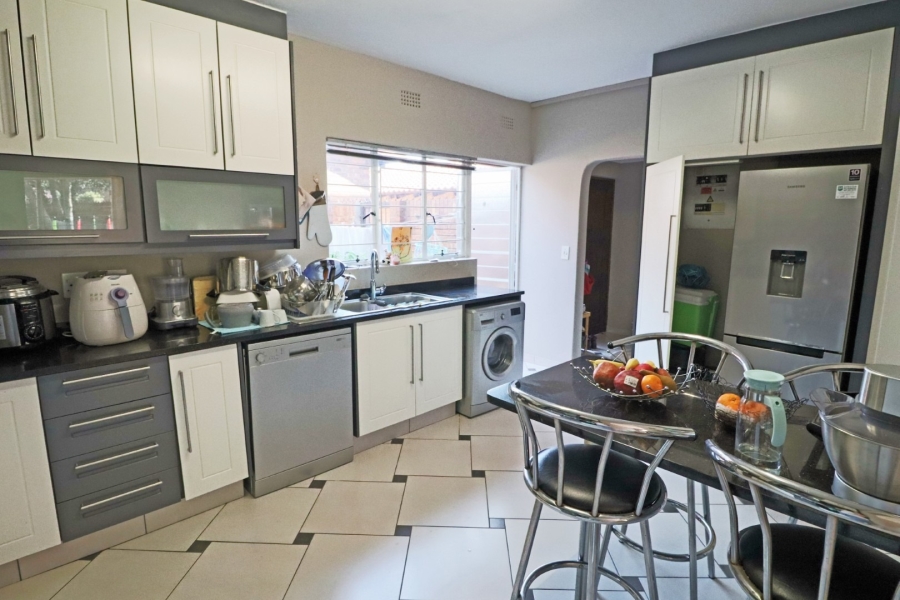 3 Bedroom Property for Sale in River Club Gauteng
