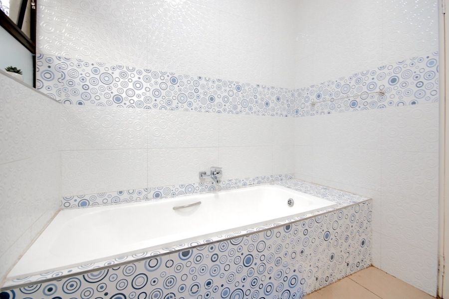 4 Bedroom Property for Sale in Halfway Gardens Gauteng