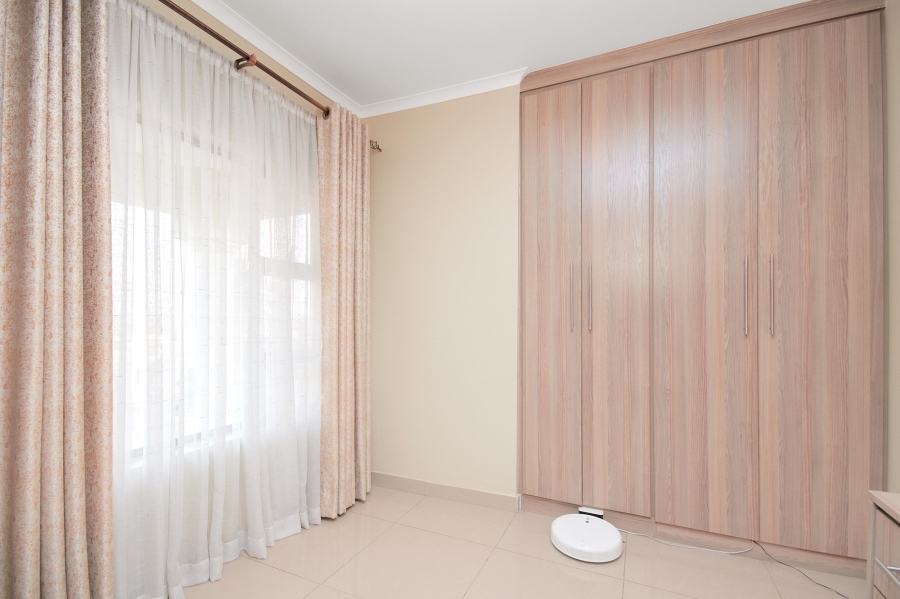 4 Bedroom Property for Sale in Halfway Gardens Gauteng