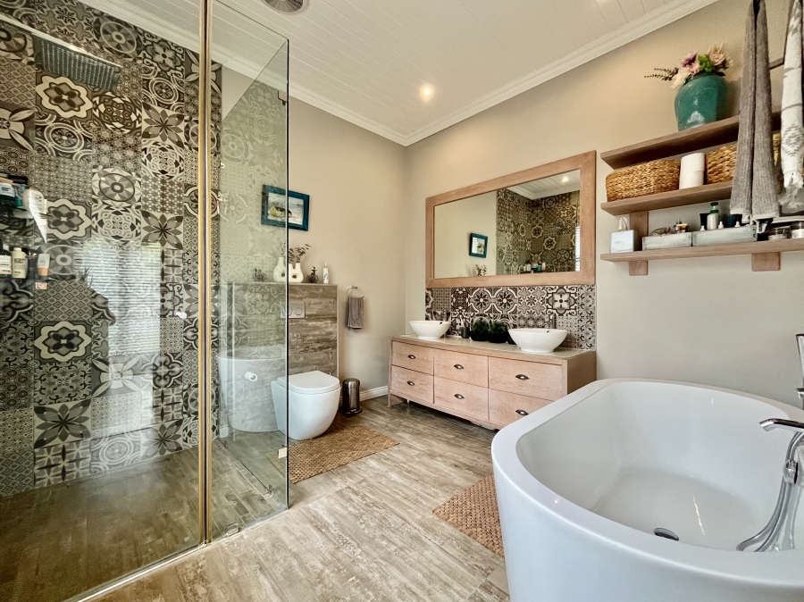 4 Bedroom Property for Sale in The Ridge Gauteng